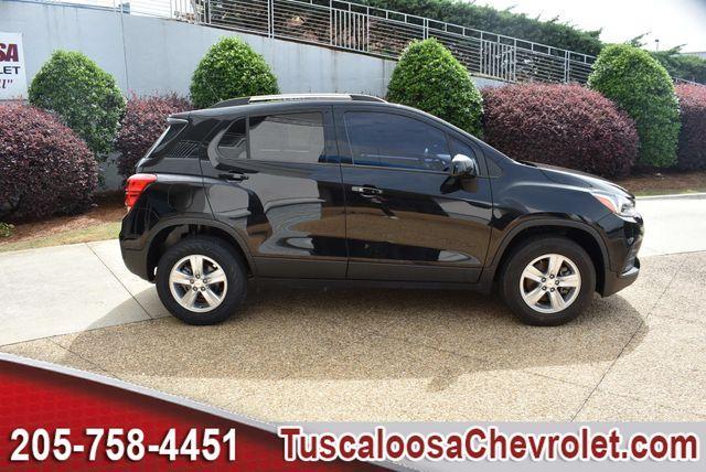 used 2022 Chevrolet Trax car, priced at $18,191