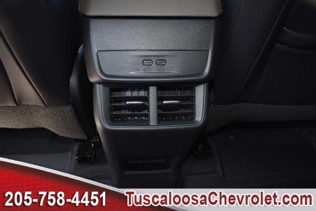 new 2026 Chevrolet Equinox car, priced at $32,095
