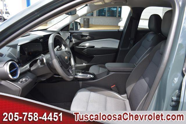used 2025 Chevrolet Trax car, priced at $22,696