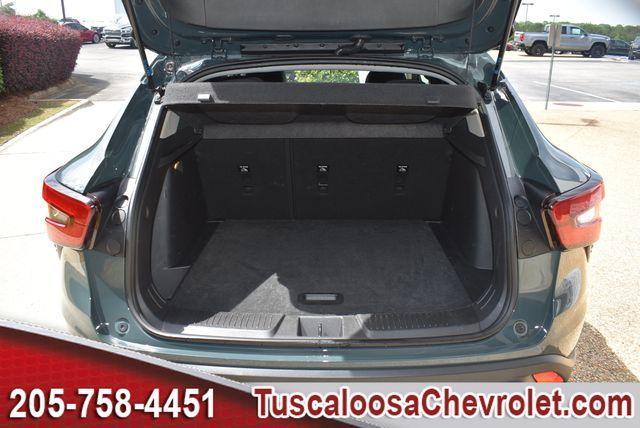 used 2025 Chevrolet Trax car, priced at $22,696
