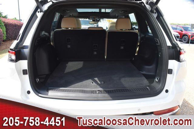 used 2024 Jeep Grand Cherokee car, priced at $36,134