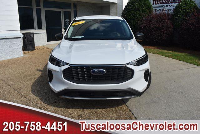 used 2025 Ford Escape car, priced at $22,333