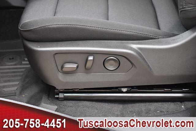new 2026 Chevrolet Colorado car, priced at $33,490