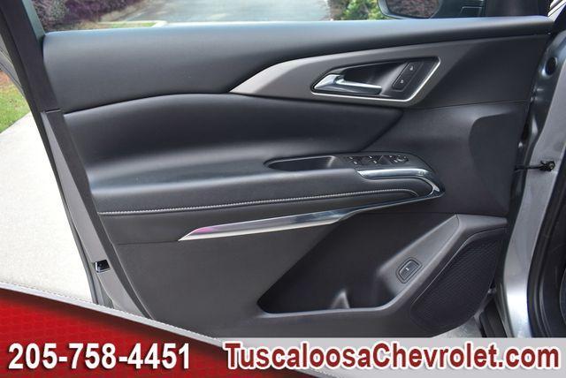 used 2025 Chevrolet Traverse car, priced at $39,025