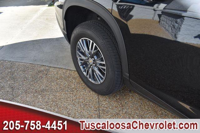 used 2025 Chevrolet Traverse car, priced at $34,513