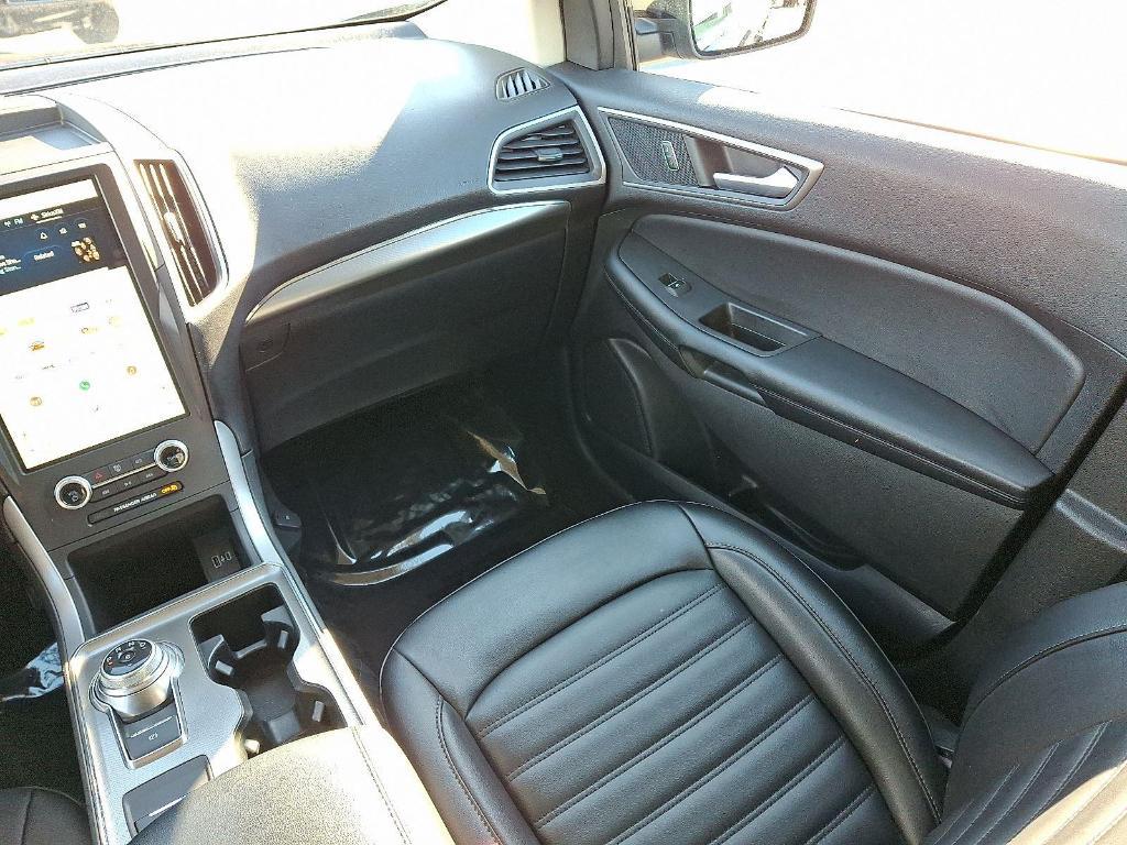 used 2022 Ford Edge car, priced at $25,000