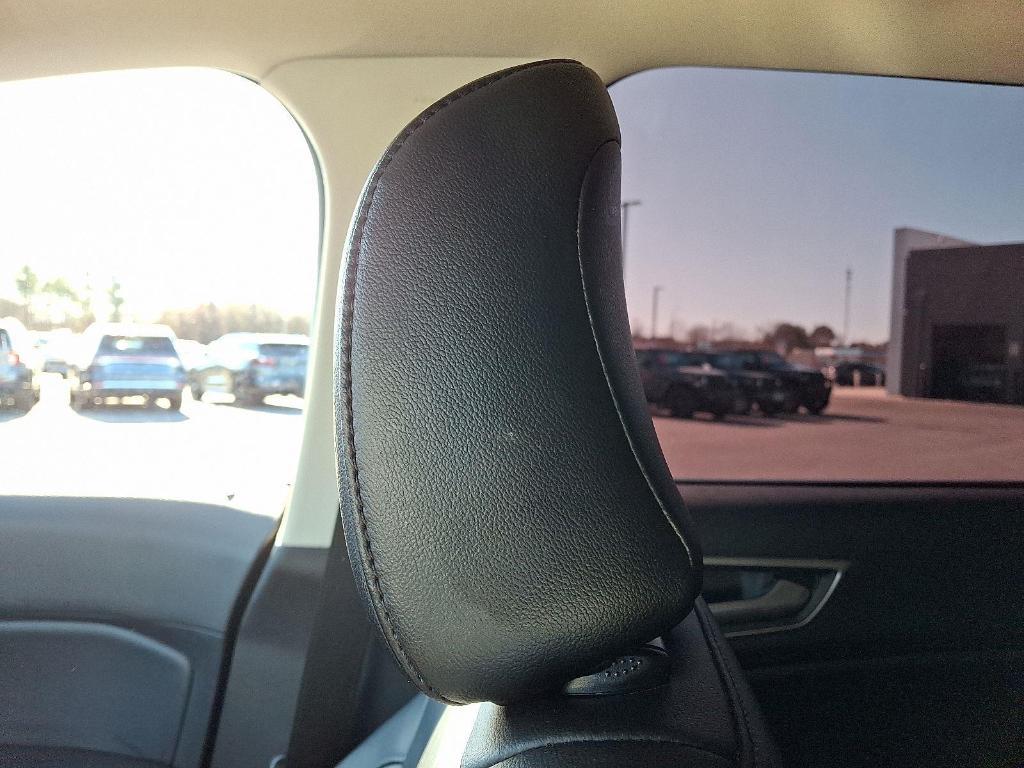 used 2022 Ford Edge car, priced at $25,000