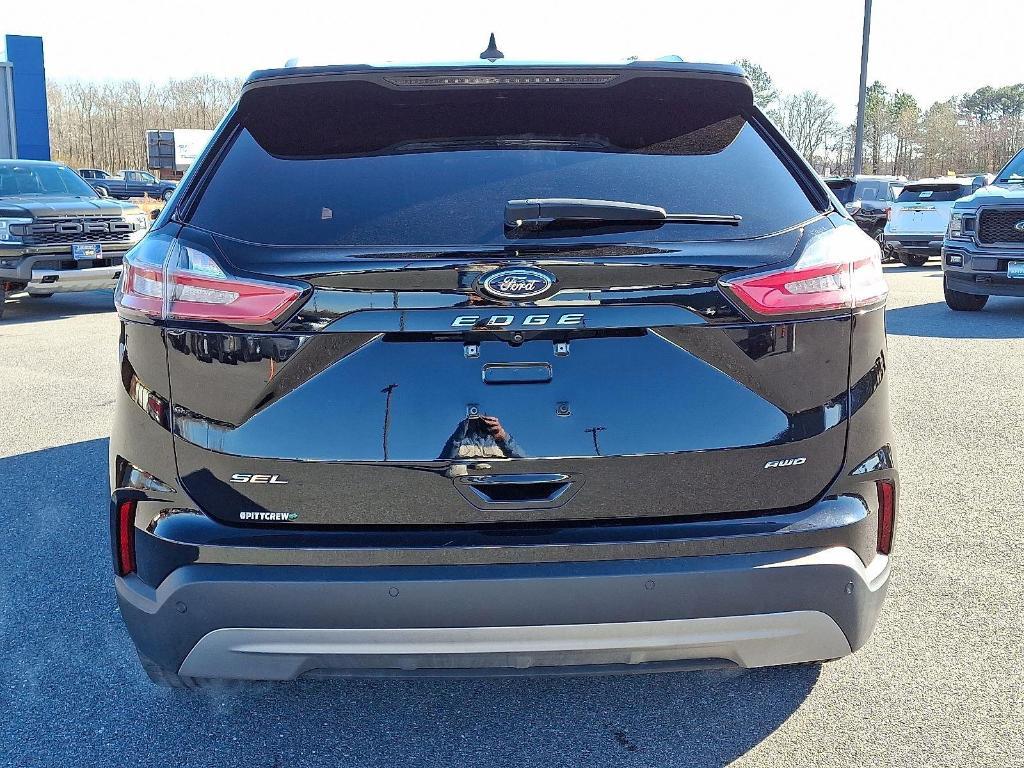 used 2022 Ford Edge car, priced at $25,000
