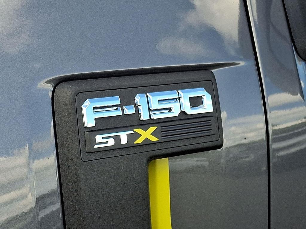 new 2025 Ford F-150 car, priced at $43,284