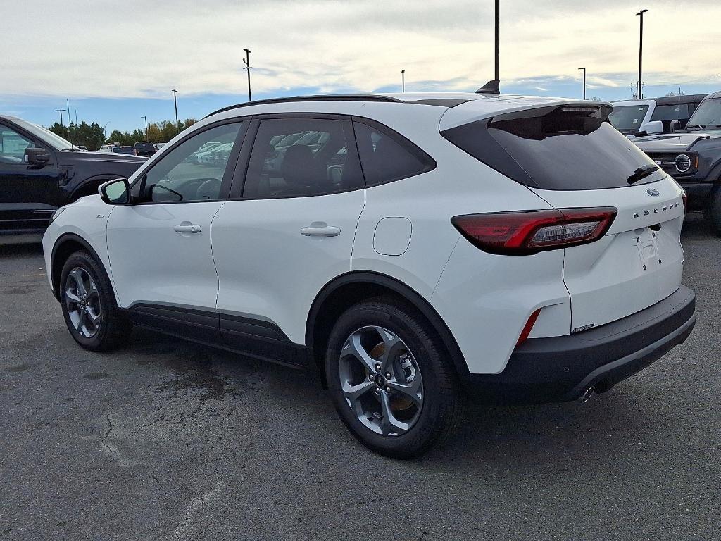new 2025 Ford Escape car, priced at $29,499