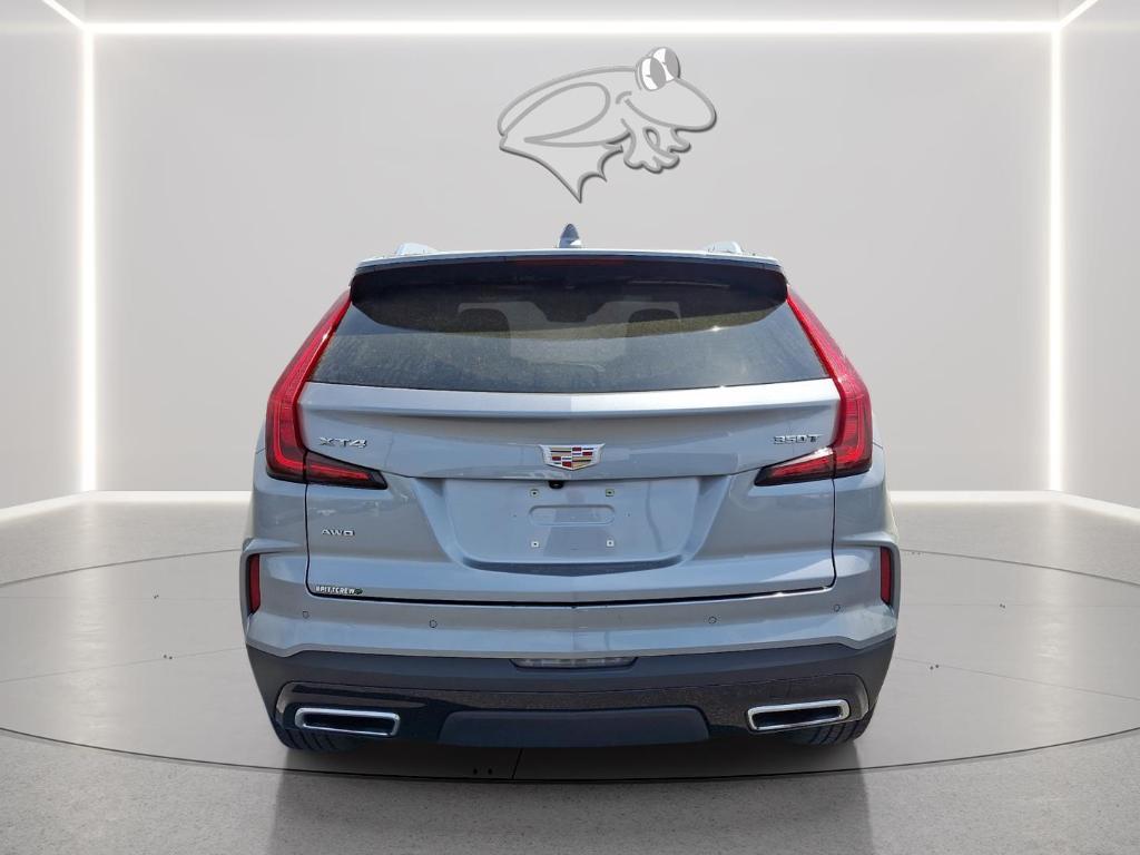 used 2024 Cadillac XT4 car, priced at $30,500