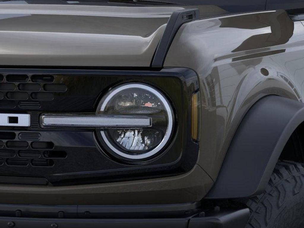 new 2025 Ford Bronco car, priced at $65,287