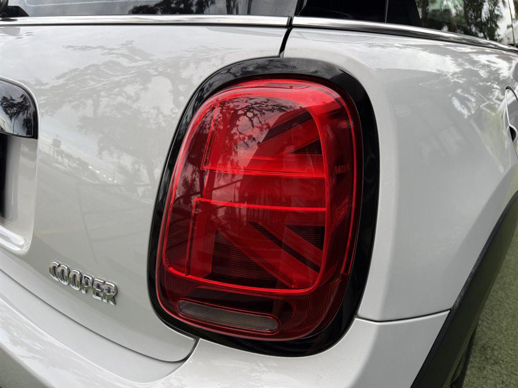 used 2020 MINI Hardtop car, priced at $14,995