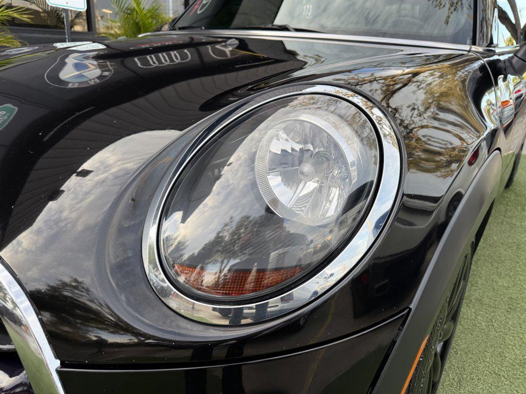 used 2019 MINI Hardtop car, priced at $10,995