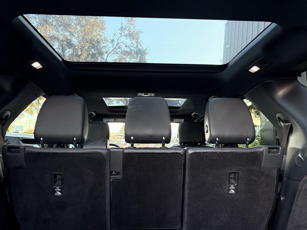 used 2020 Land Rover Discovery car, priced at $13,995