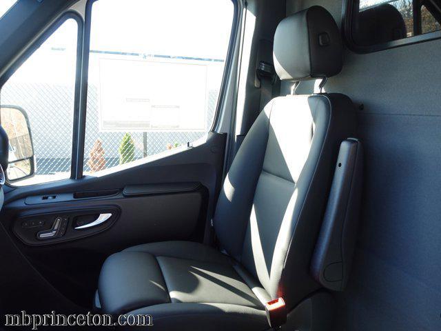 new 2025 Mercedes-Benz Sprinter 3500 car, priced at $86,575