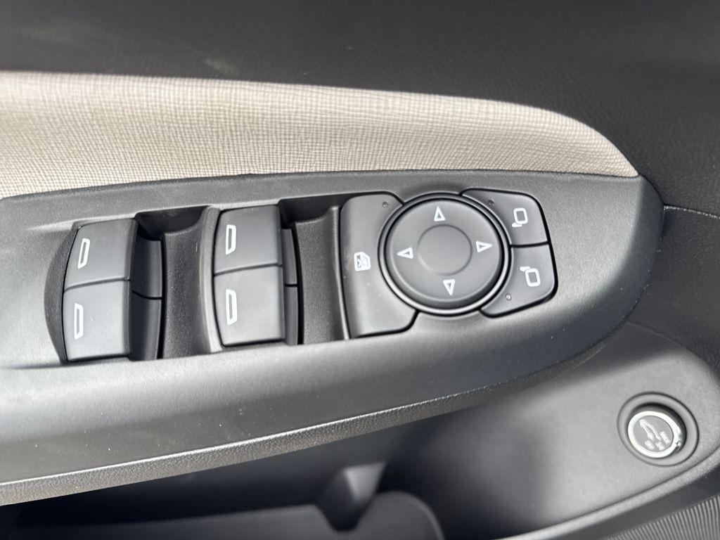 new 2026 Buick Envista car, priced at $30,666