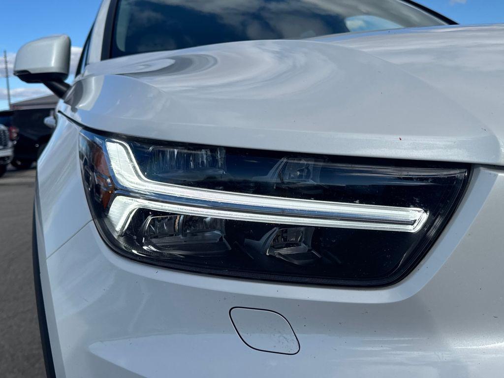 used 2022 Volvo XC40 car, priced at $23,997