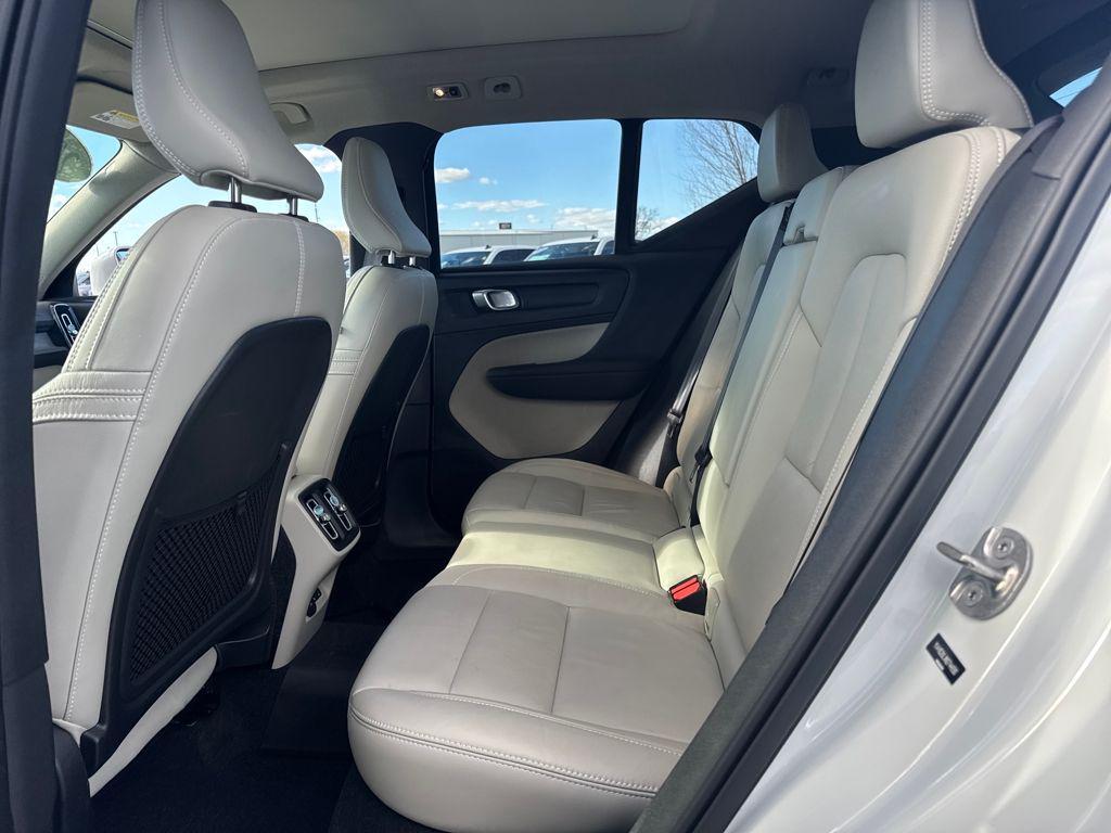 used 2022 Volvo XC40 car, priced at $23,997