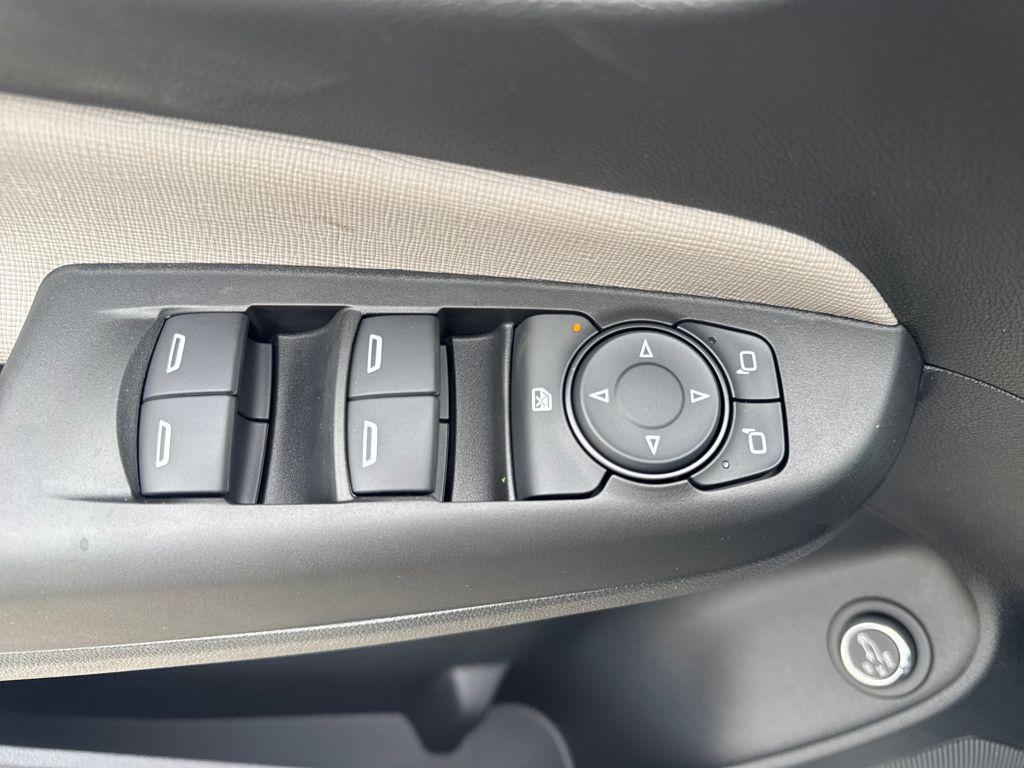 new 2026 Buick Envista car, priced at $30,666