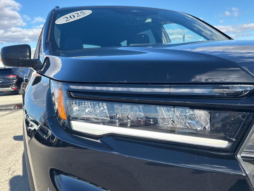 used 2025 Honda Pilot car, priced at $36,497