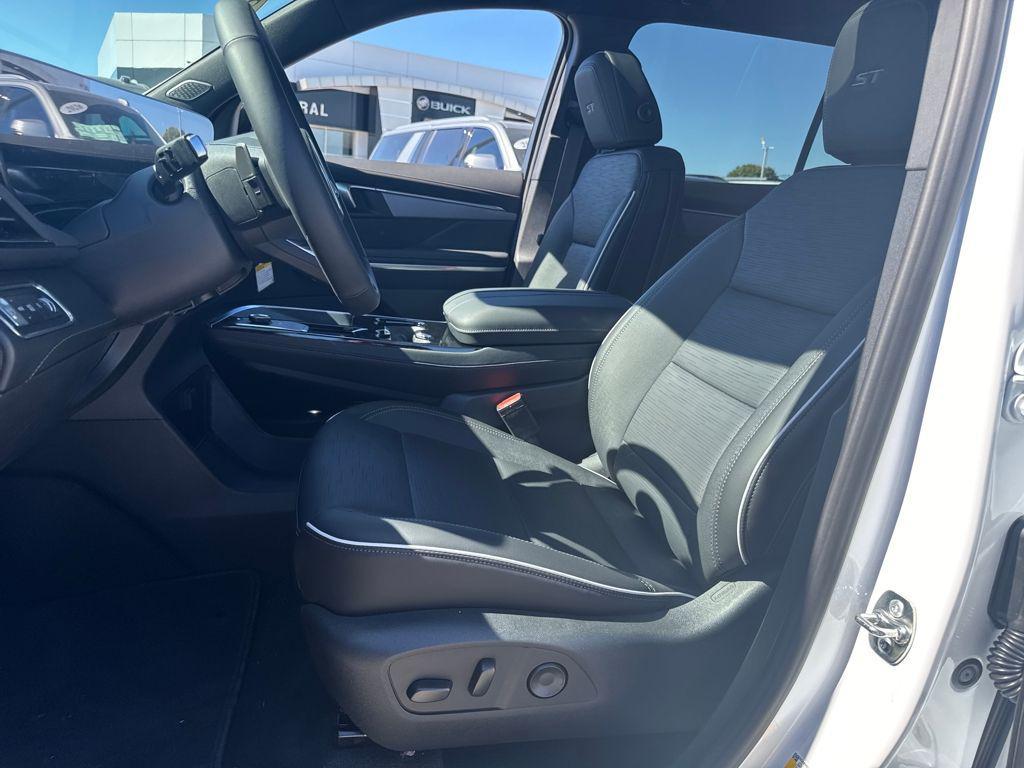 new 2026 Buick Enclave car, priced at $51,258