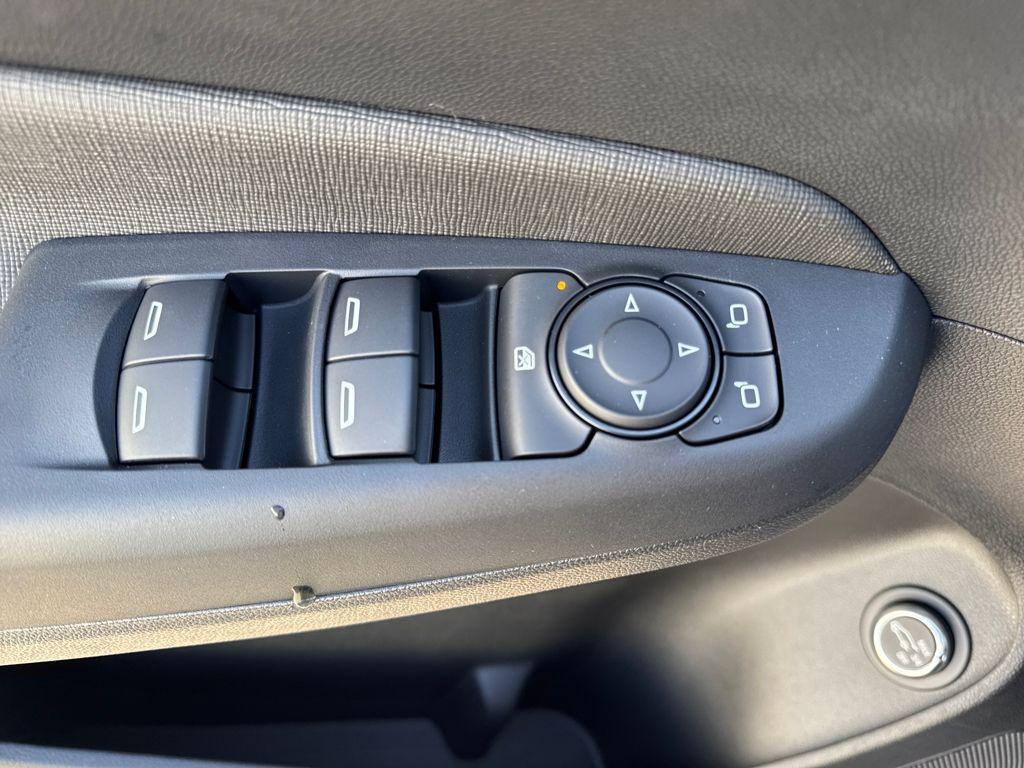 new 2026 Buick Envista car, priced at $30,666