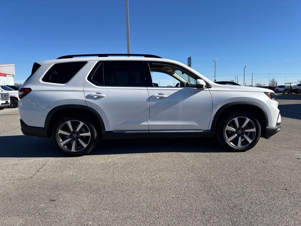 used 2024 Honda Pilot car, priced at $47,936