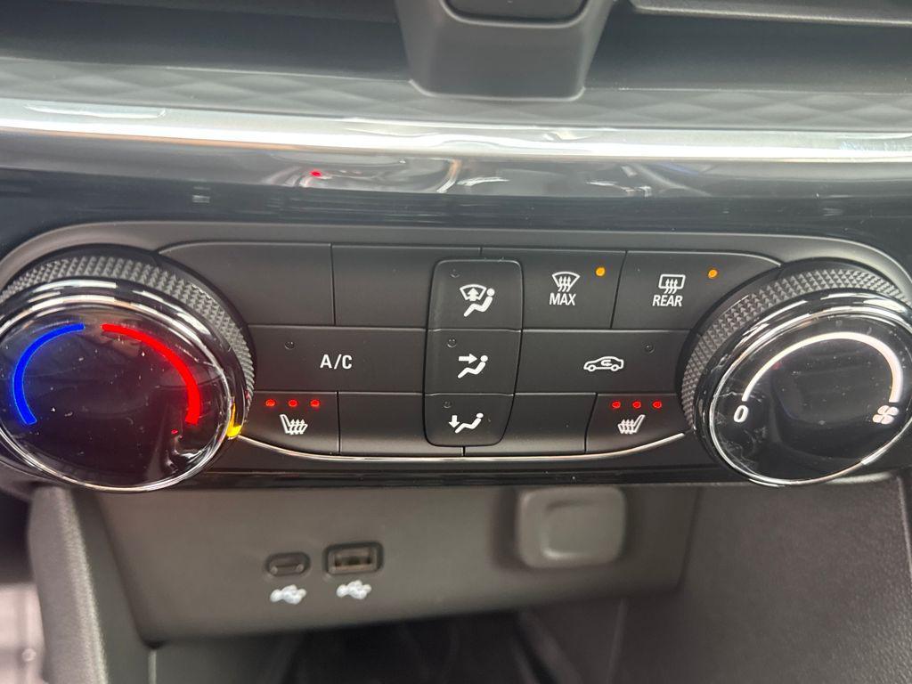 new 2026 Buick Encore GX car, priced at $29,768