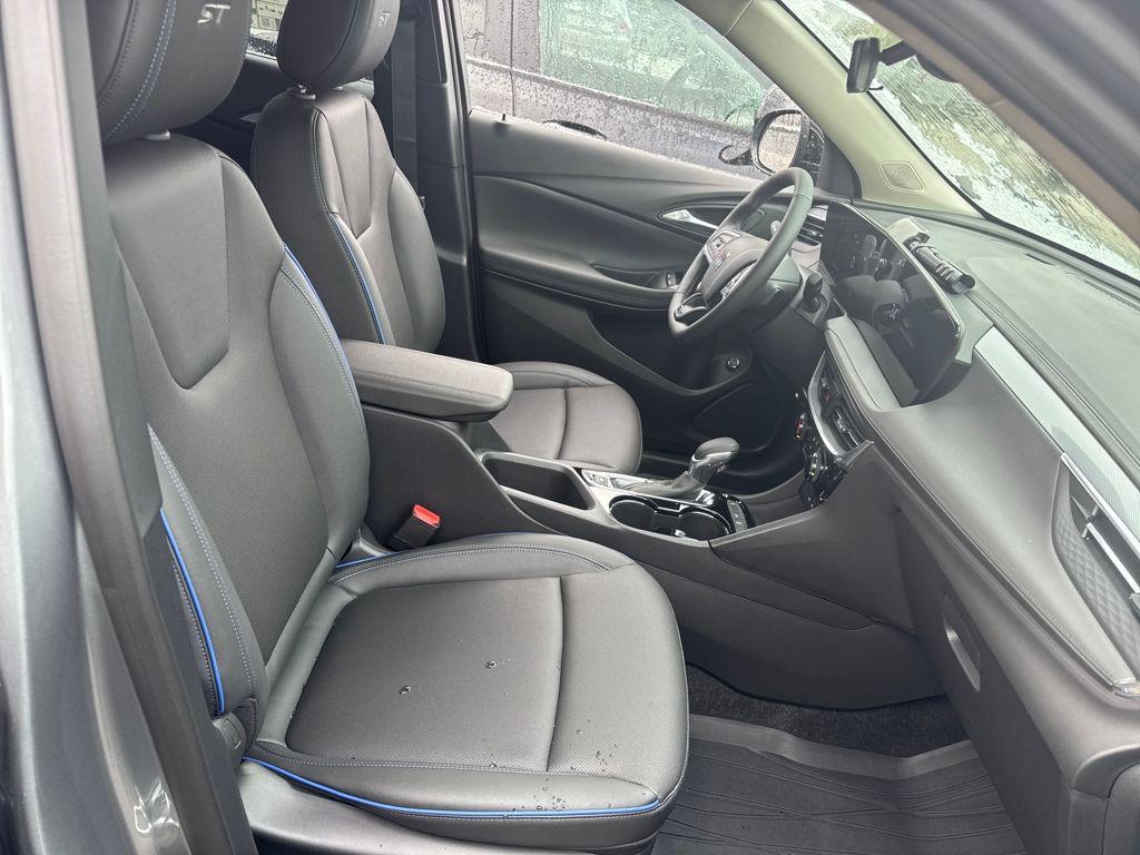 new 2026 Buick Encore GX car, priced at $29,768