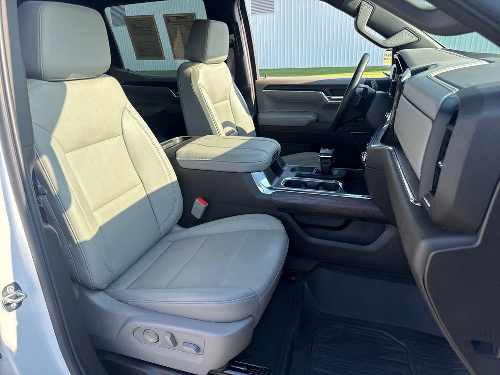 used 2024 GMC Sierra 1500 car, priced at $48,447