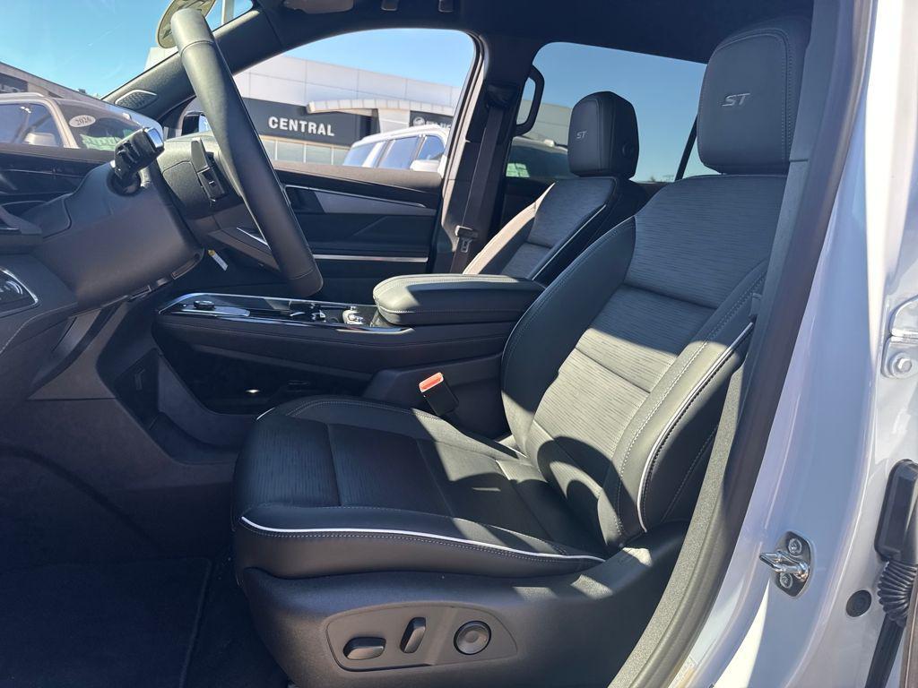 new 2026 Buick Enclave car, priced at $51,045