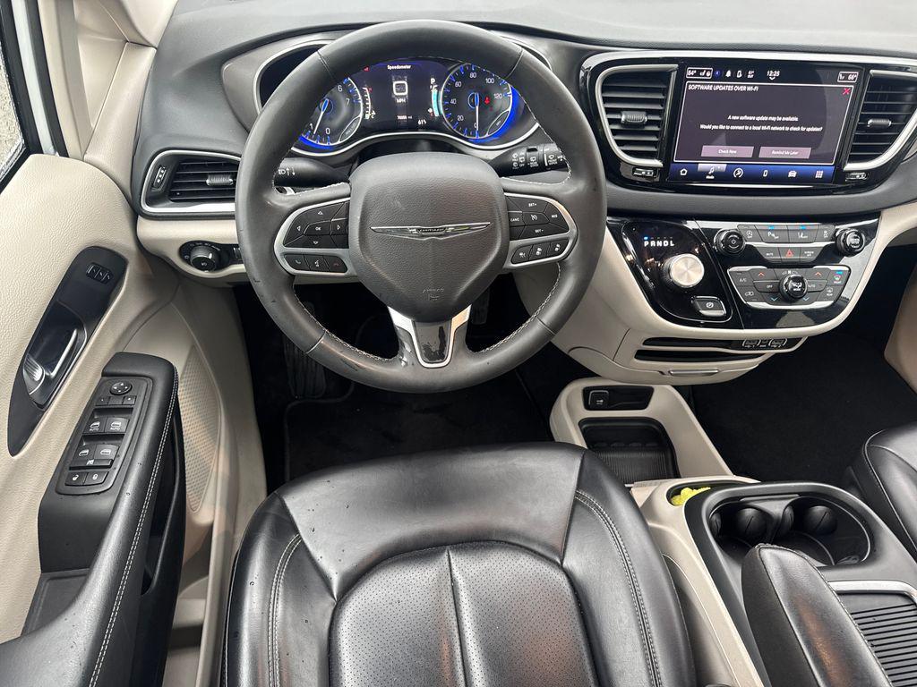 used 2023 Chrysler Pacifica car, priced at $24,997