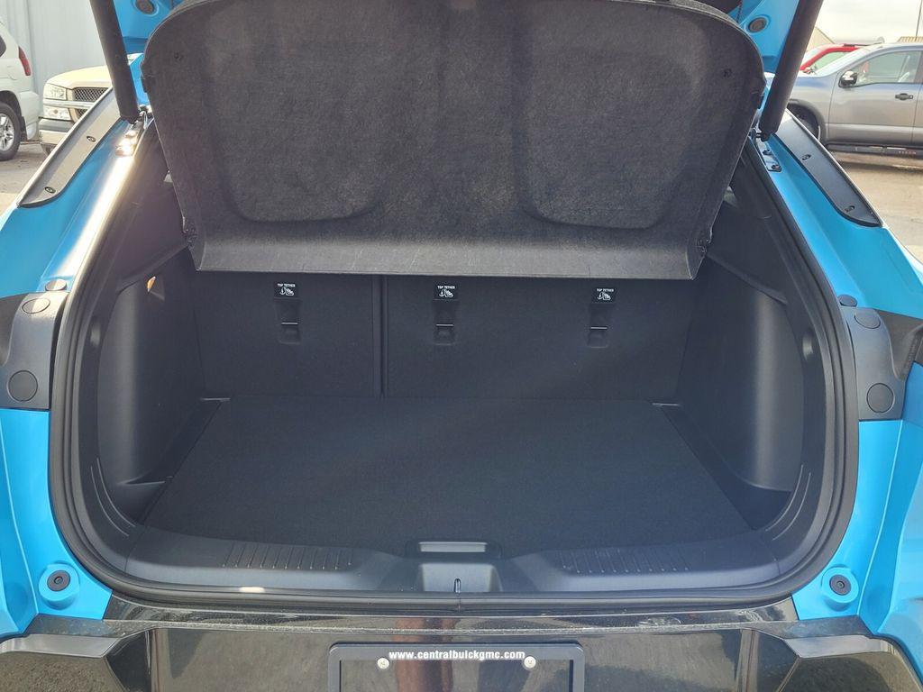 new 2025 Buick Envista car, priced at $27,517