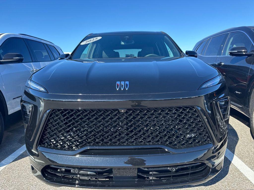 new 2025 Buick Enclave car, priced at $51,270