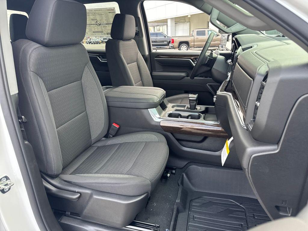 new 2026 GMC Sierra 1500 car, priced at $56,290