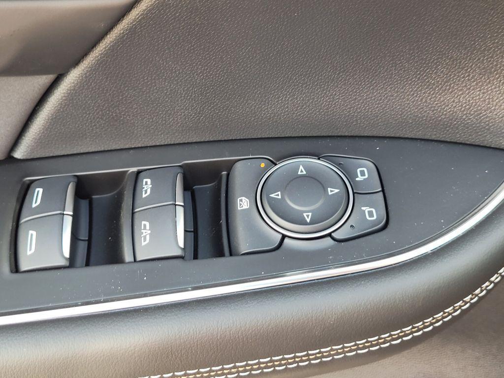 new 2025 Buick Envision car, priced at $39,118