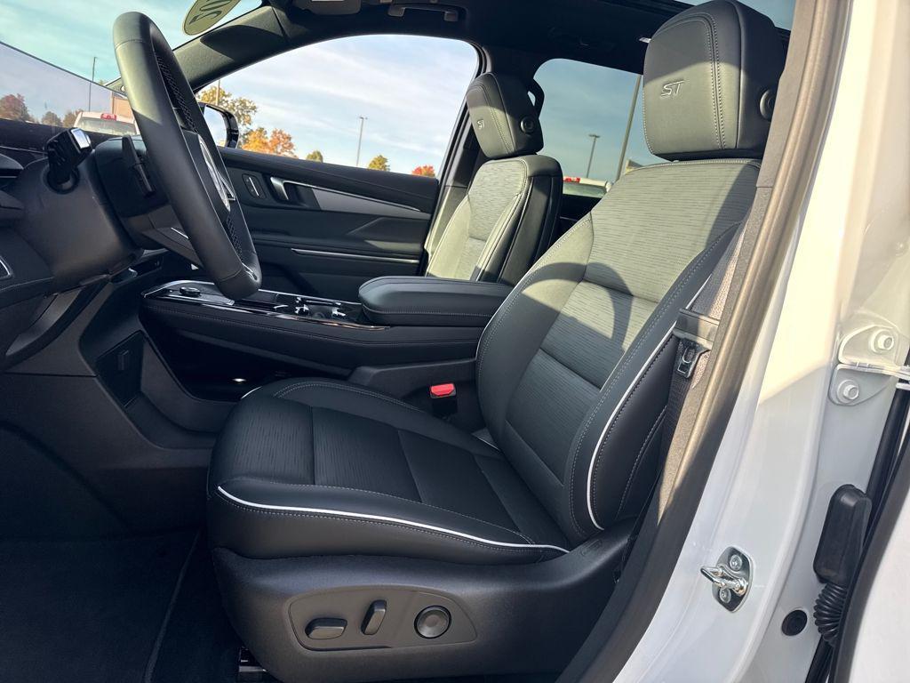 new 2026 Buick Enclave car, priced at $51,426