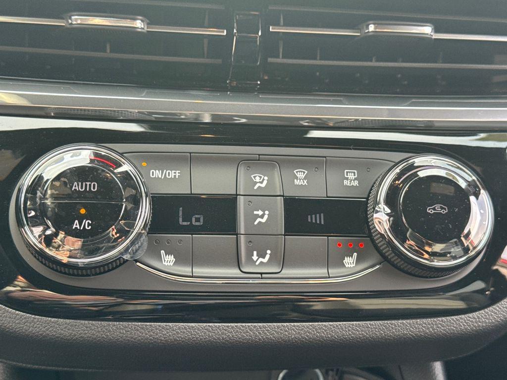 new 2026 Buick Envista car, priced at $29,997