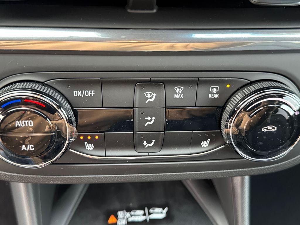 new 2026 Buick Envista car, priced at $27,504