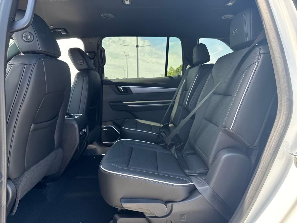 new 2026 Buick Enclave car, priced at $50,292