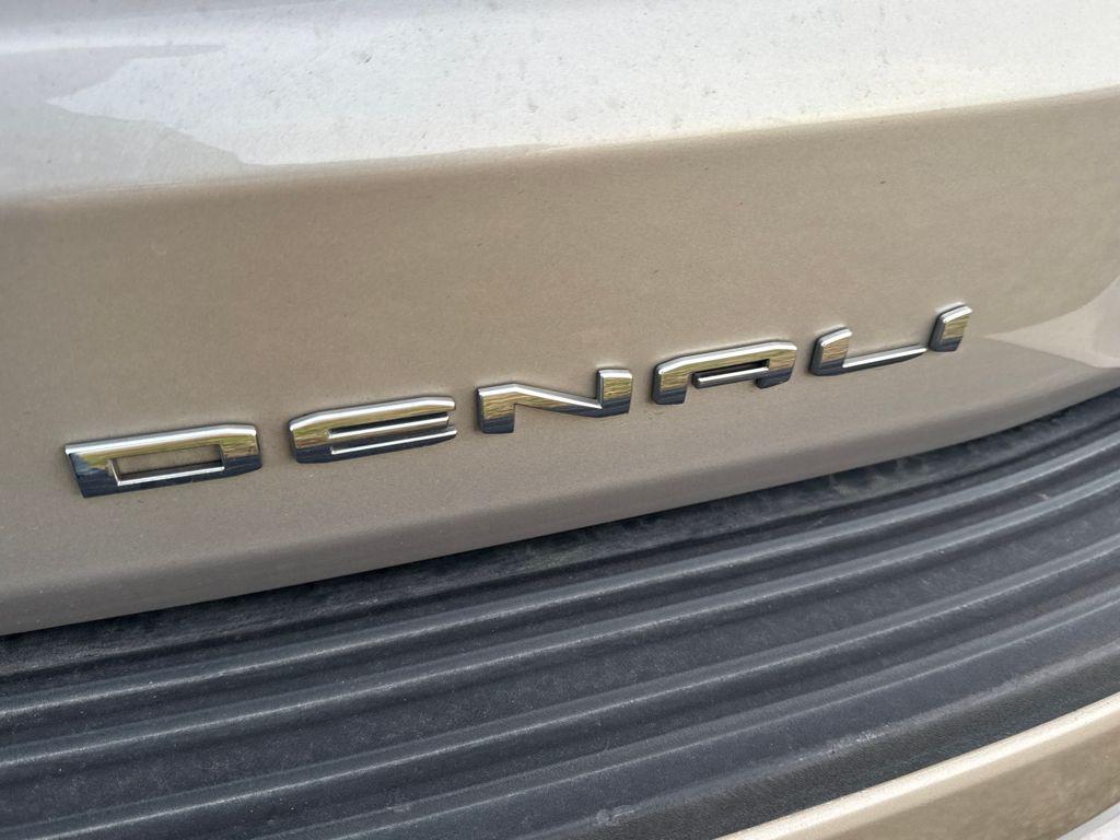 used 2023 GMC Yukon XL car, priced at $69,997