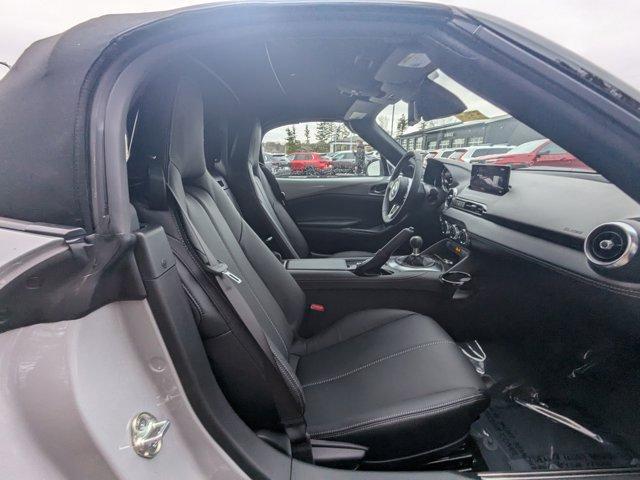 new 2025 Mazda MX-5 Miata car