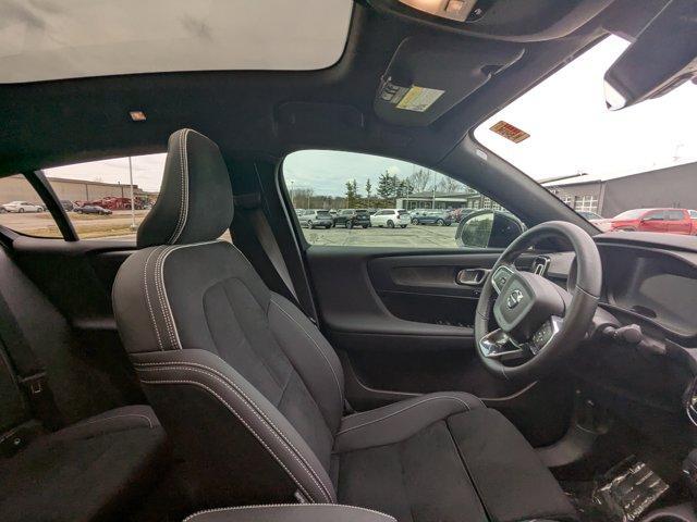 used 2024 Volvo C40 Recharge Pure Electric car, priced at $32,999