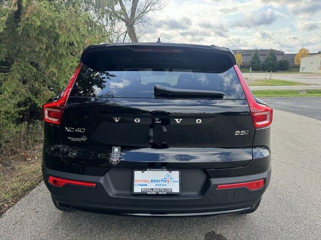 new 2025 Volvo XC40 car, priced at $41,670