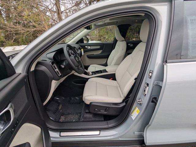 new 2026 Volvo XC40 car