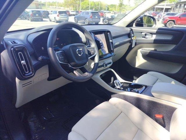 new 2026 Volvo XC40 car