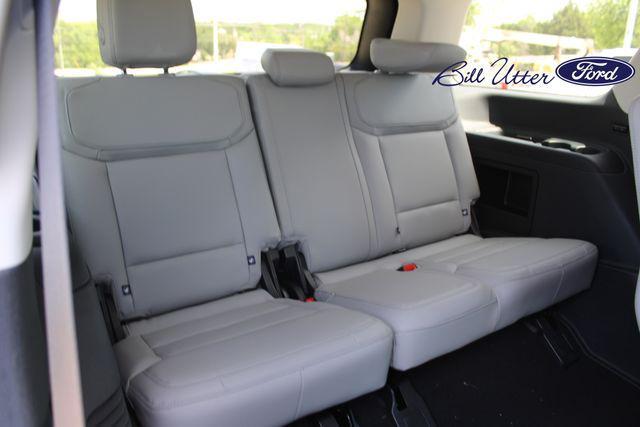 new 2026 Ford Expedition car, priced at $65,251