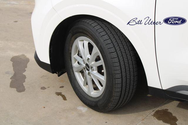 used 2023 Kia Carnival car, priced at $26,200