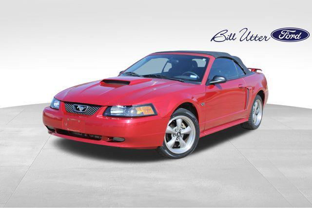 used 2002 Ford Mustang car